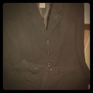 Black suit, size 16. Great condition!