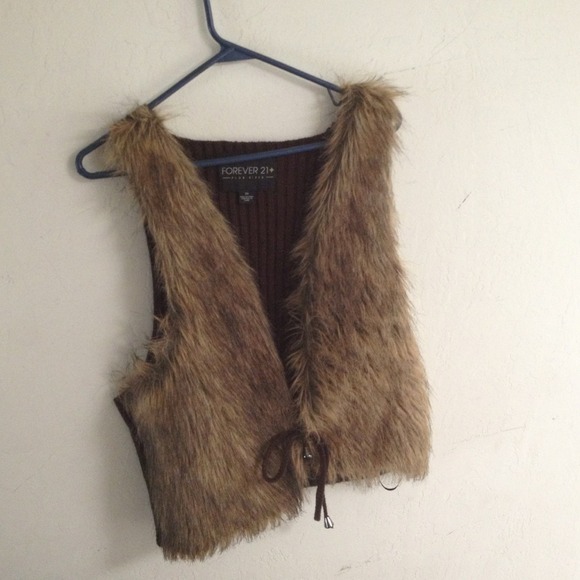Brown Faux firm and sweater vest