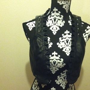 SOLD as part of a bundle