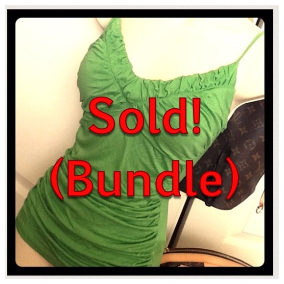 🚫🚫SOLD!🚫🚫Green top