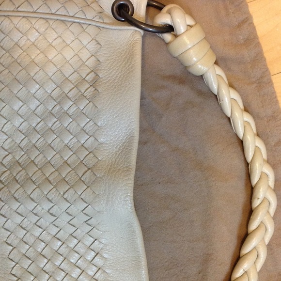 SOLD! Bottega Veneta authentic leather white - Picture 3 of 4