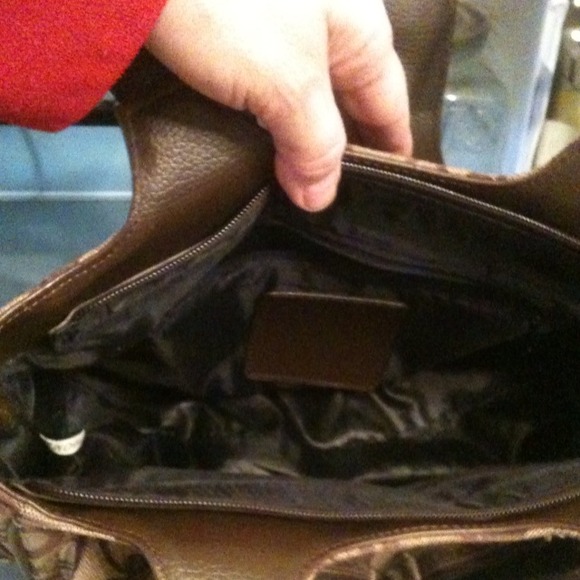 Purse - Picture 2 of 2