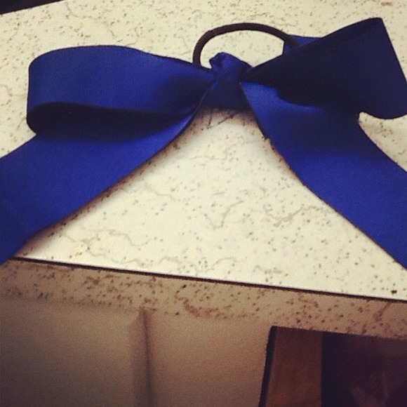A Cheer Bow