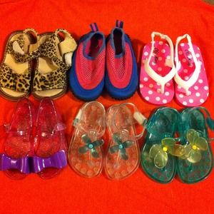 ❌Reserved❌ Bundle of toddler shoes size 5