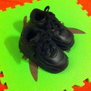 Boys 4toddler Nike airmax