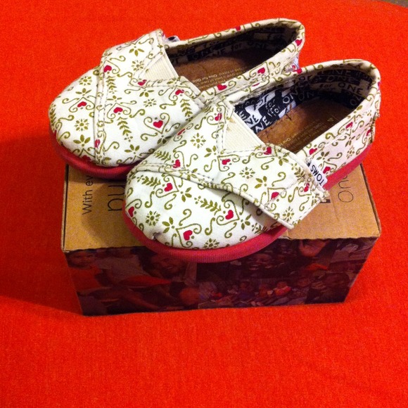 ❌Reserved❌4toddler toms