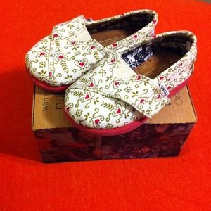 ❌Reserved❌4toddler toms