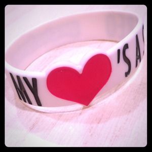 My Hearts A Stereo Rubber Bracelet