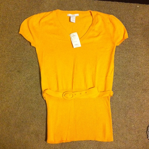 ❌Reserve❌bundle yellow top and stripe top