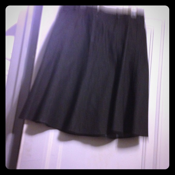 Larry Levine denim skirt