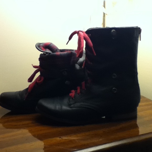NWB  Black and pink combat boots