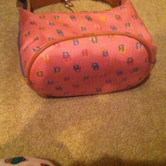 Dooney and Bourke Pink Bucket Bag - Picture 4 of 4