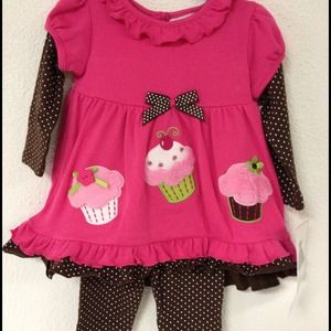 Size 4 cupcake outfit