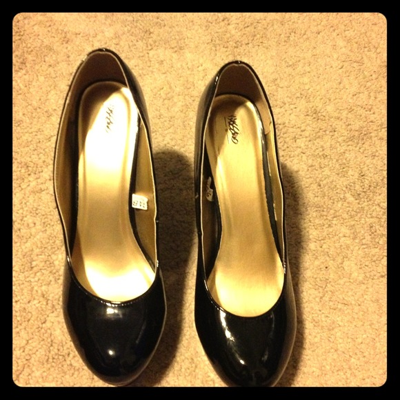 Black Patent Leather High Heels