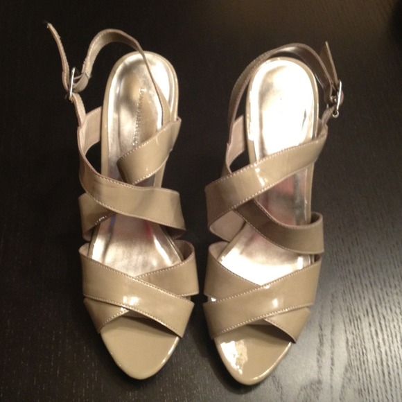 Banana Republic strappy sling backs