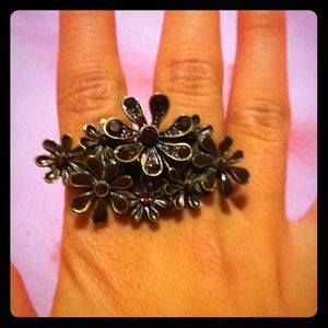REDUCED Double Finger Flower Bundle Ring