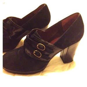 Black suede Marc by Marc Jacobs booties in sz 36