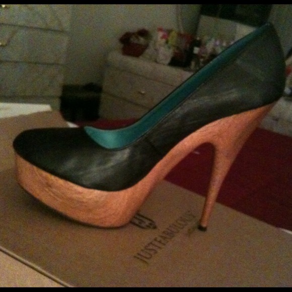 ***NEW*** Heels