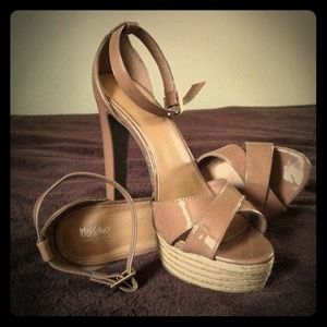 Blush patent leather espadrille sandals