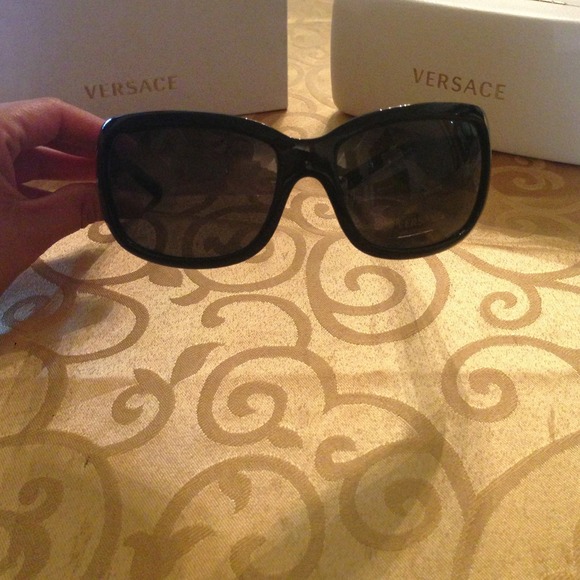 ?Authentic-Versace sunglasses!!!? main image 4