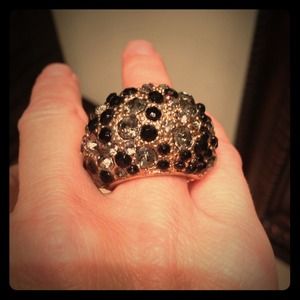 Gem stone ring. Stretch back. Will fit all sizes