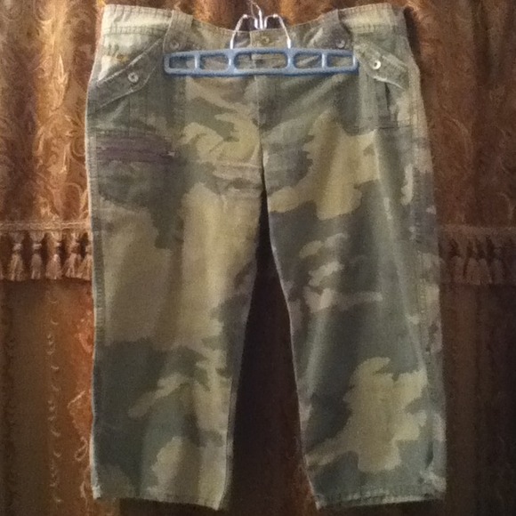 💢SOLD💢        Cool camouflage pants!