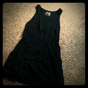 Black throw over/ dress with side pockets