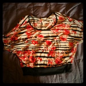 Cute flow short with flowers