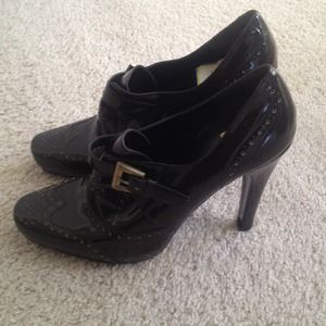 Stuart Weitzman Oxford Booties