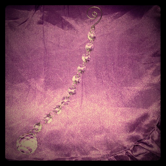 11 1/2 " long cristal hanging ball