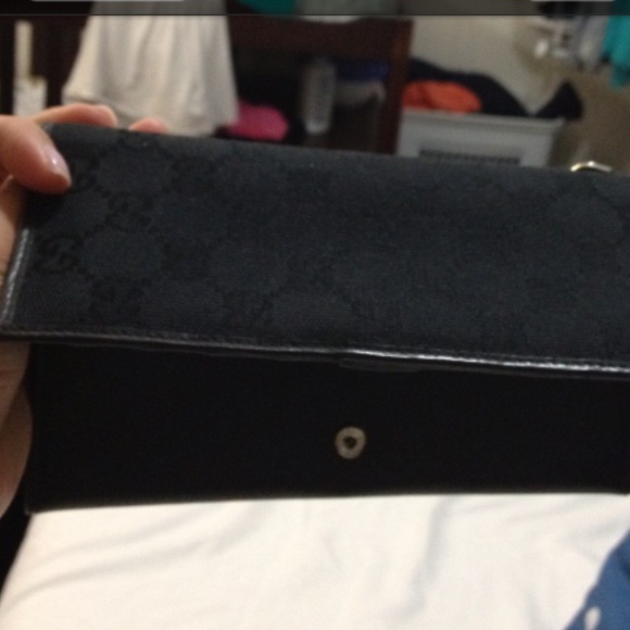 Gucci continental wallet