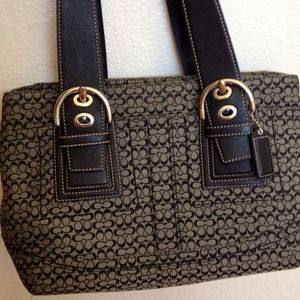 Coach hobo tote 👍👜 authentic !