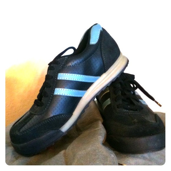 Wanted Sneakers