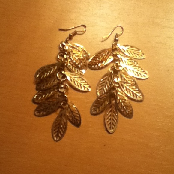 Earrings .