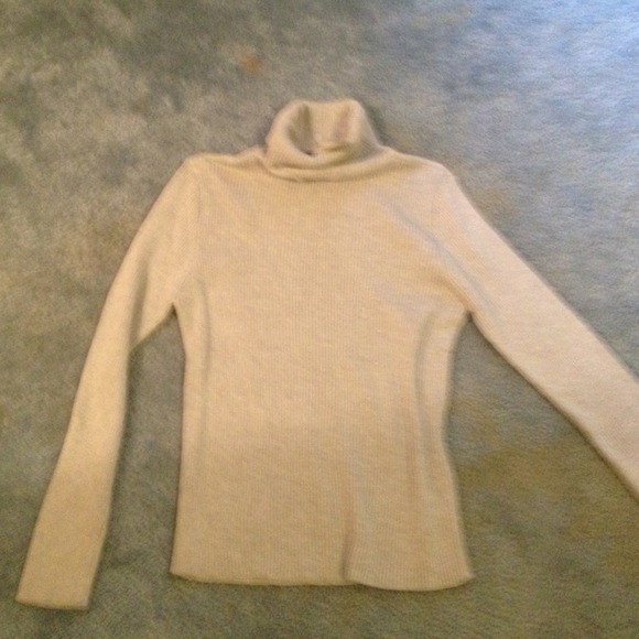 Grey turtleneck