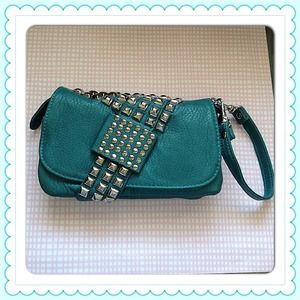 Handbags - 🔱NEW🔱 turquoise studded bag Handbags - 🔱NEW🔱 turquoise studded bag