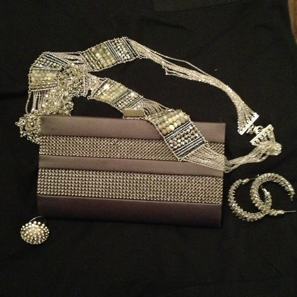 ✨✨SOLD⭐⭐BCBG clutch✨✨