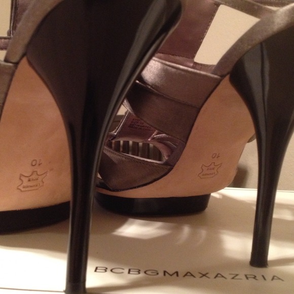 💔SOLD 💋A SASSY SOMEONE SCORED THESE @ 80% off - Picture 3 of 4