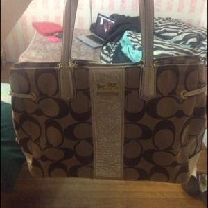 COACH TOTE