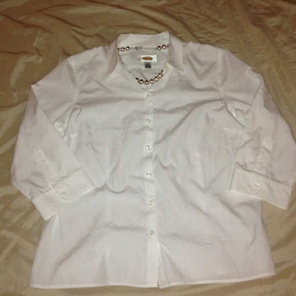 ✨ Crisp white blouse  ✨
