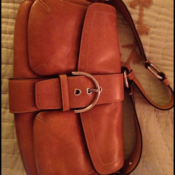 Authentic coach purse