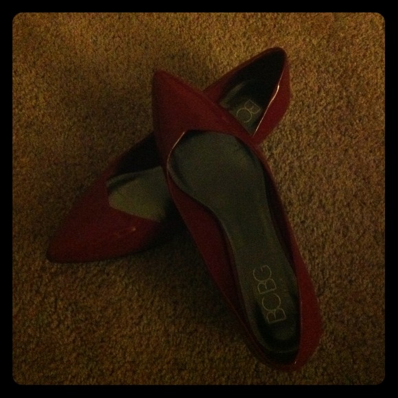 Red patent BCBG pointed toe flats (small heel)