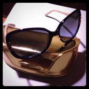 Tory Burch Sunglasses Navy/Cream