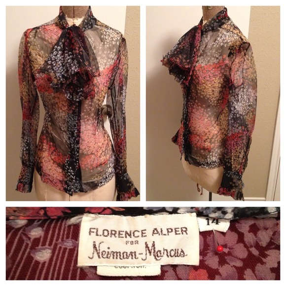Neiman Marcus Tops - Vintage Floral Print Ruffle Neck n Sleeve Top