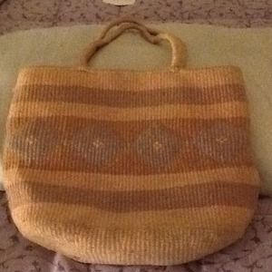 Woven tote bag