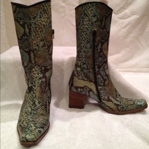 ✳Reduced!✳Blue-teal Snakeskin Cowboy boots