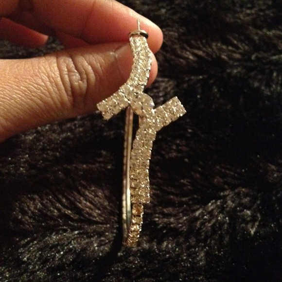 Earrings - Picture 3 of 3