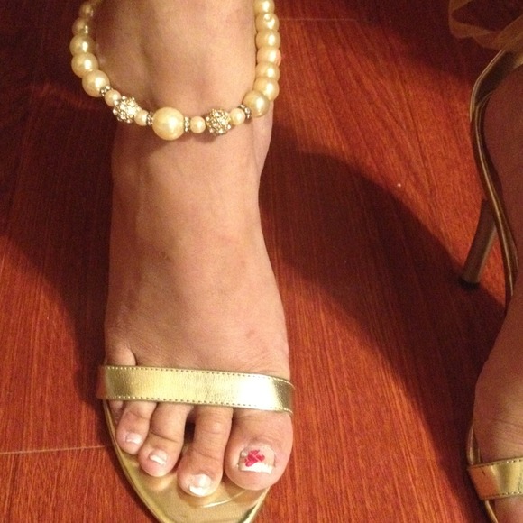 high-heels - Picture 3 of 3