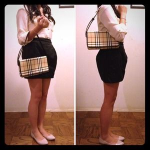 Burberry Handbags - RESERVED for @fashionista403 -BURBERRY HANDBAG Burberry Handbags - RESERVED for @fashionista403 -BURBERRY HANDBAG