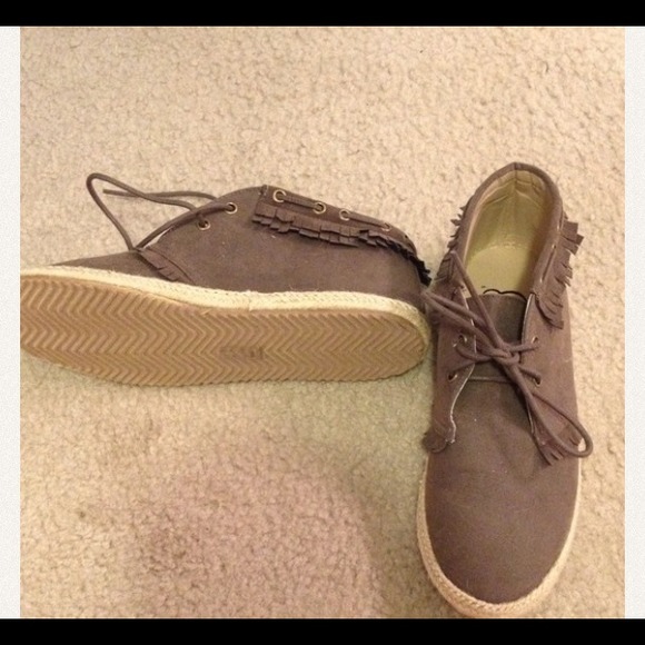 Moccasin Inspired Sneaker🌟@tdhendry09